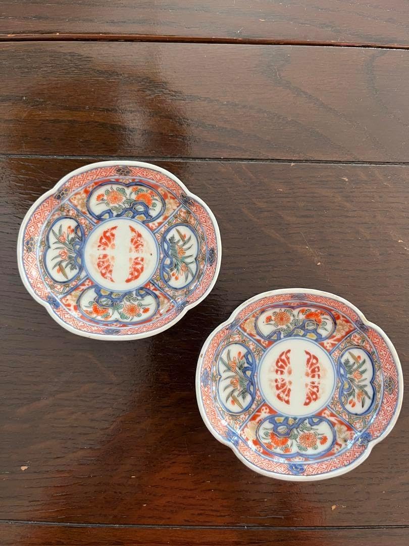 最上手　希少　古伊万里　江戸中期享保〜宝暦年間　豆皿　三枚揃　木瓜形　蝶菊水仙 最上手 江戸中期享保〜宝暦年間 豆皿 木瓜形 色絵 蝶